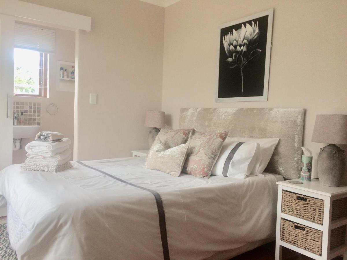 Mountain Peaks Hotel Hout Bay Exterior foto